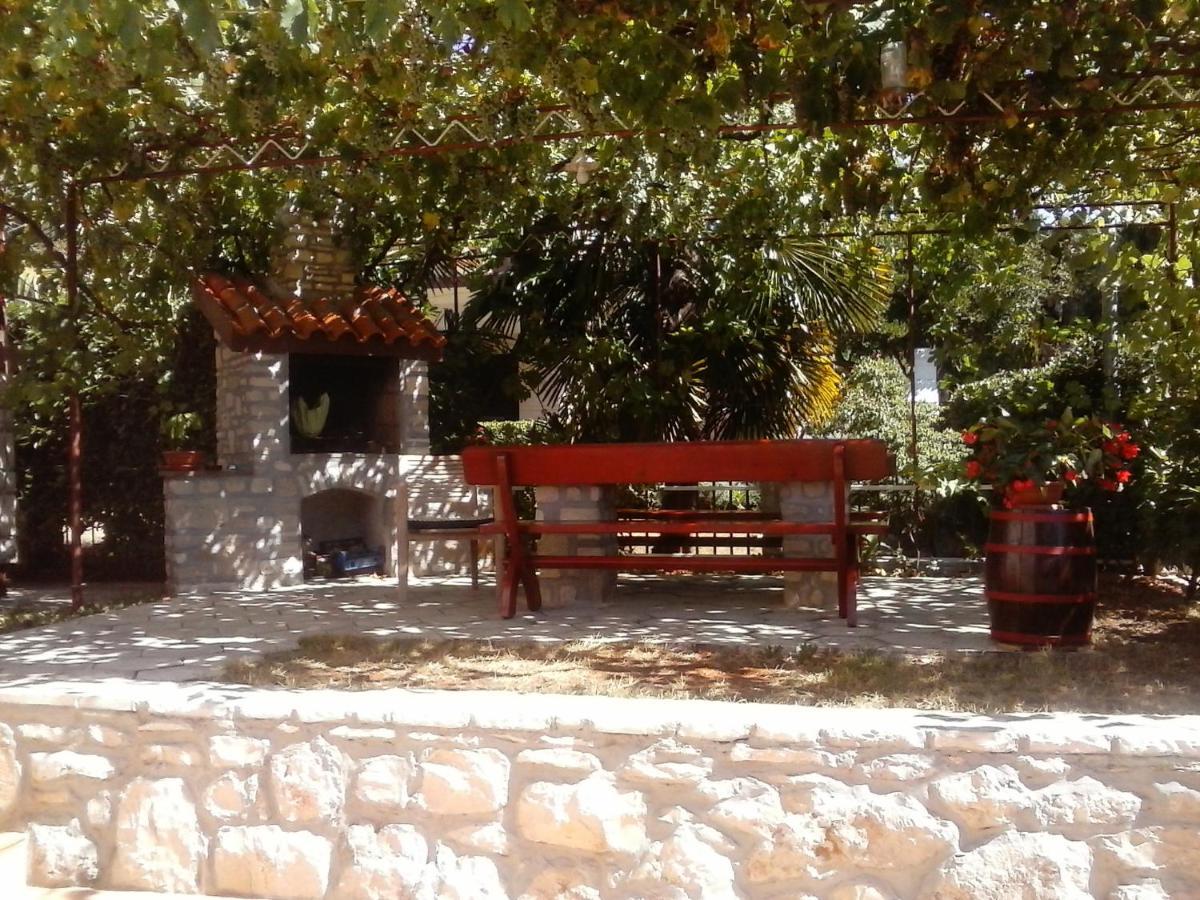 Apartman Sole Karigador Exterior foto